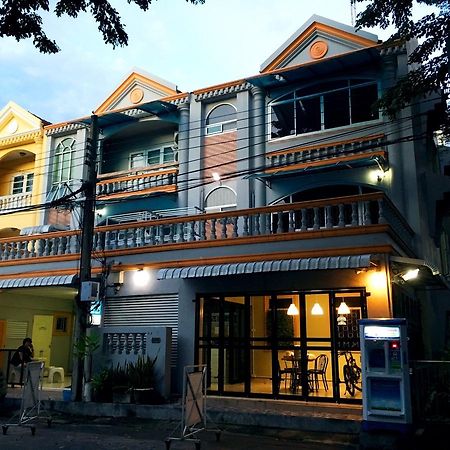 Park Avenue@Huamark Bangkok Exterior foto
